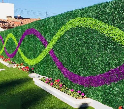 Muro verde artificial instalado por BioEstilo en exterior