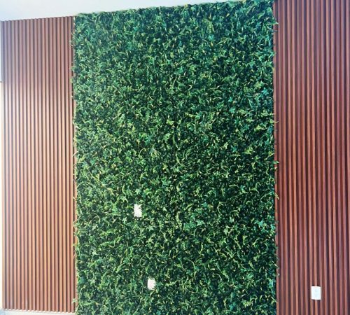 Lambrín de madera instalado por BioEstilo en interior